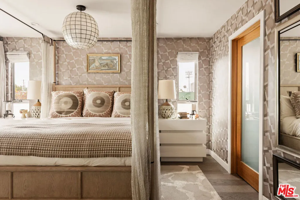 8512 Hargis Street, Los Angeles, California 90034 home-pic-10